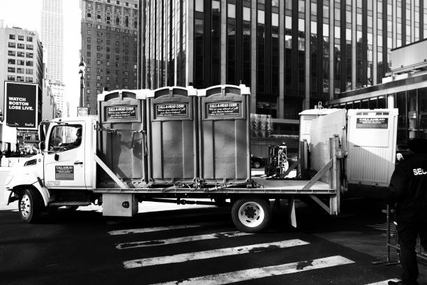 Best Portable bathroom rental  in Garrett, IN